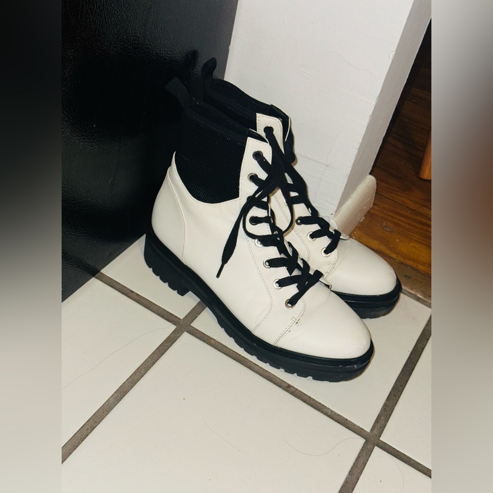 🤍KENNETH COLE white leather boots - Picture 14 of 14